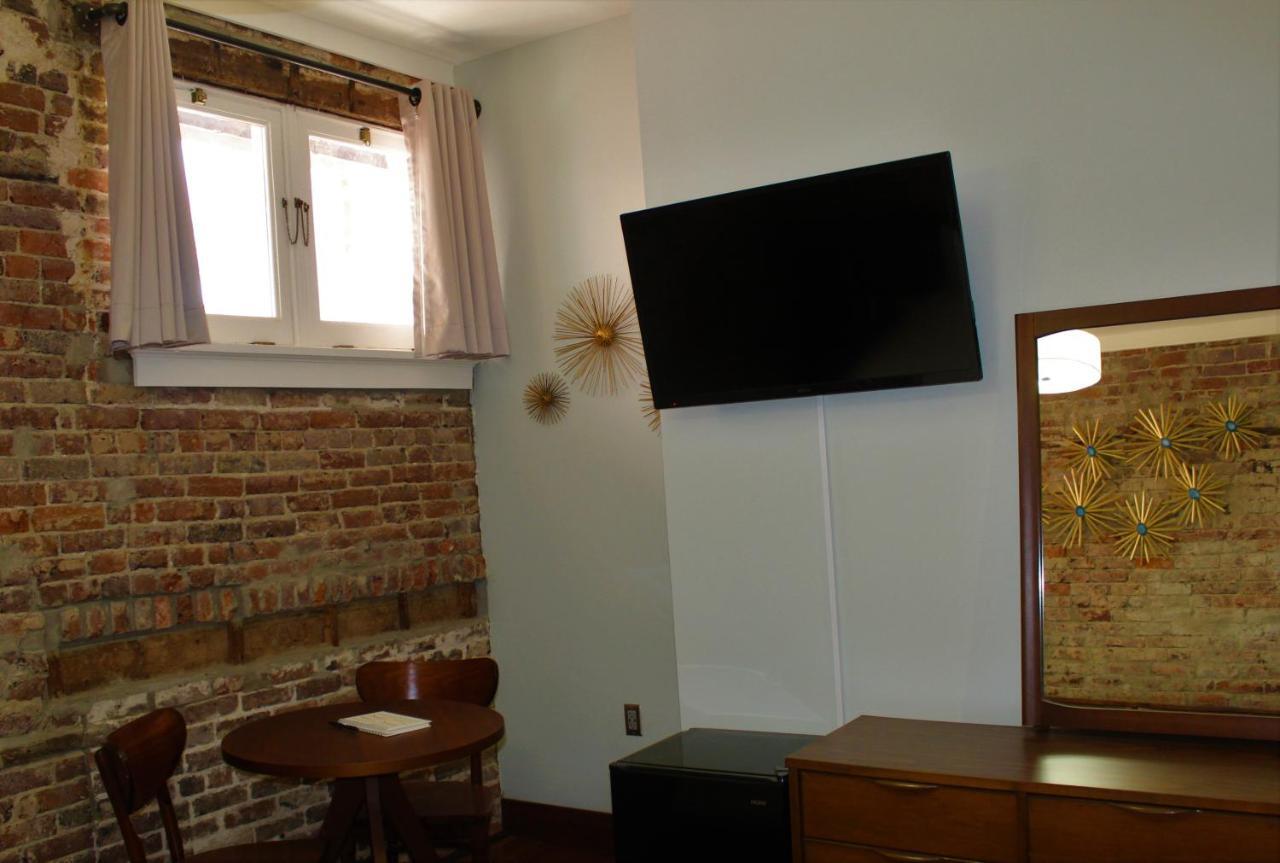 Hotel Hale Hot Springs Bagian luar foto