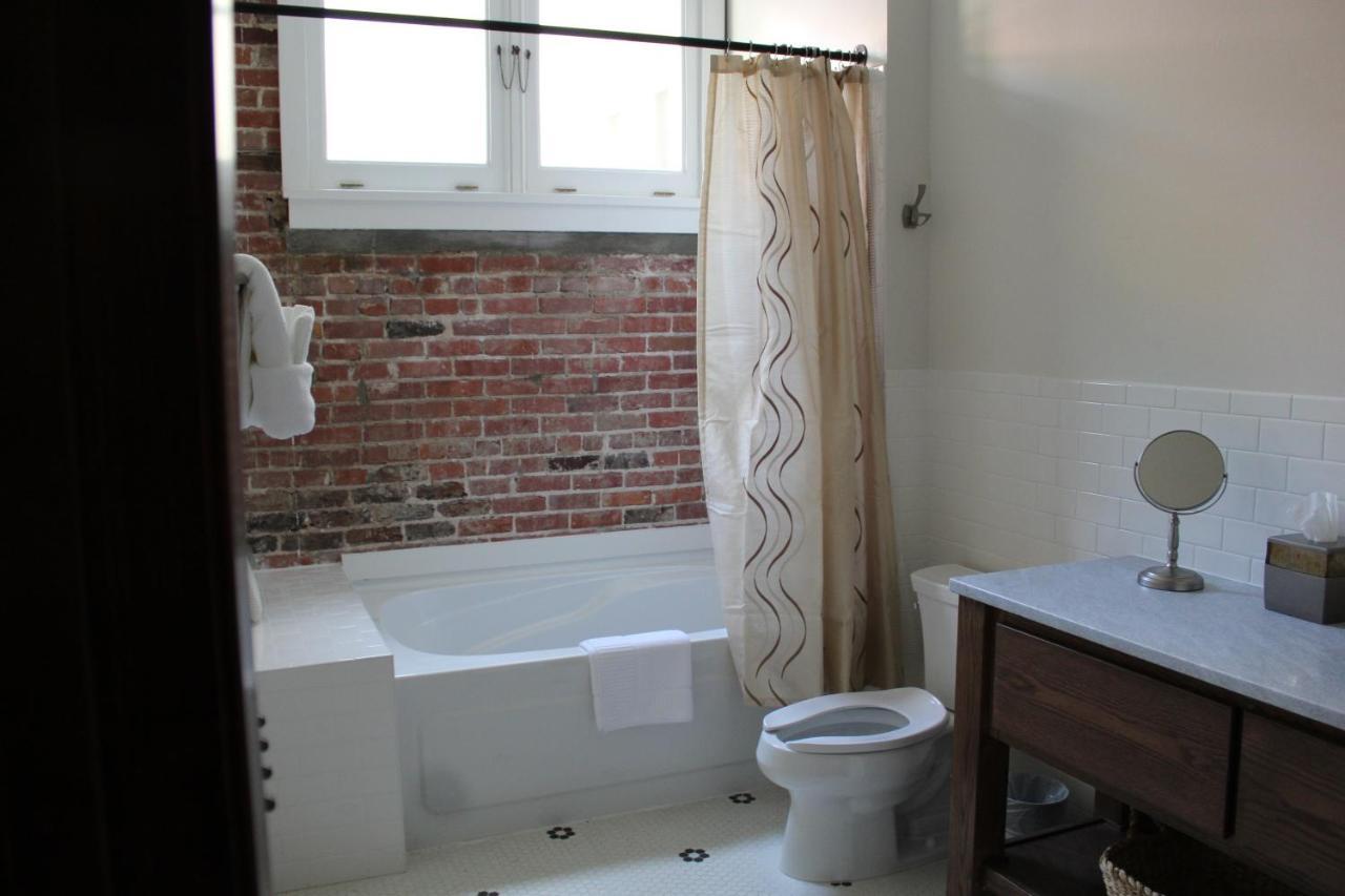 Hotel Hale Hot Springs Bagian luar foto