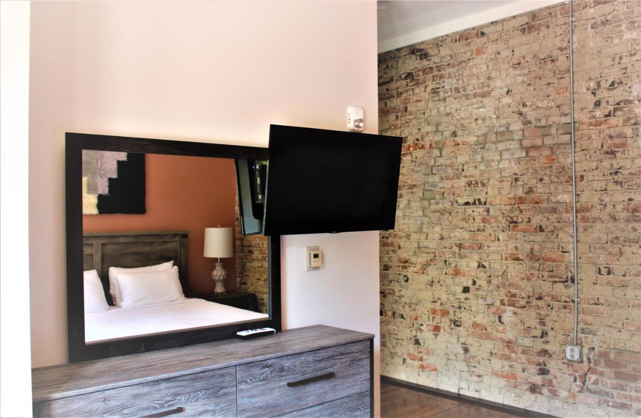 Hotel Hale Hot Springs Bagian luar foto
