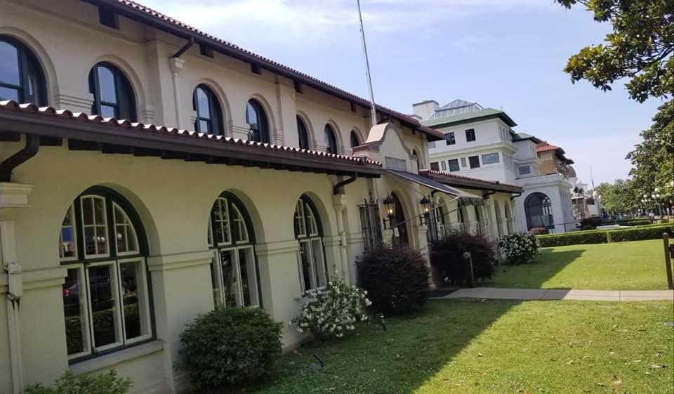 Hotel Hale Hot Springs Bagian luar foto